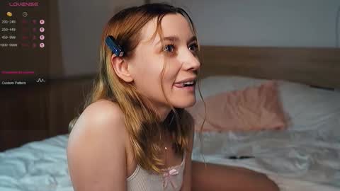 Snapshot of cutenass chatting on 12.17.25 Mary online show from 12.17.25