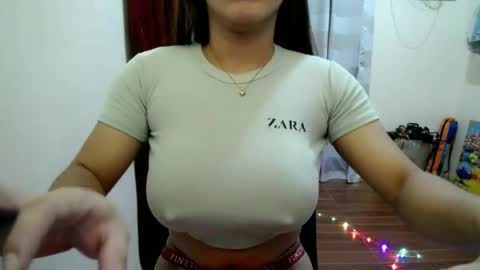 Snapshot of cutepinay143 chatting on 06.17.26 isabel online show from 06.17.26