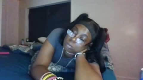 mary mack online show from 10.12.25