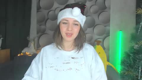 Snapshot of cutesmile_sharon chatting on 12.22.24 cutesmile sharon online show from 12.22.24