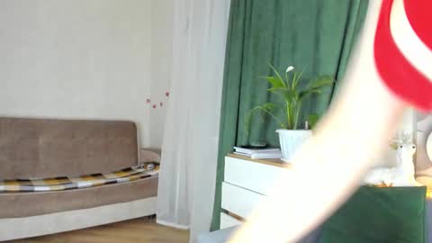 Snapshot of cutesmile_sharon chatting on 01.01.25 cutesmile sharon online show from 01.01.25