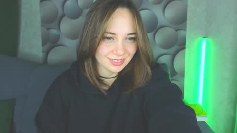 Snapshot of cutesmile_sharon chatting on 02.13.25 cutesmile sharon online show from 02.13.25