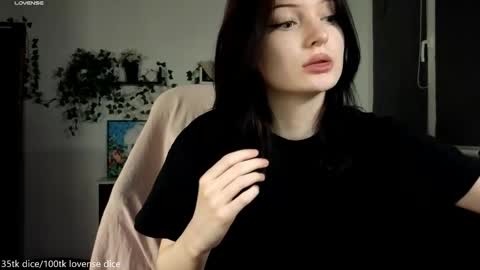 Snapshot of cuteuserr chatting on 02.19.25 Anie online show from 02.19.25