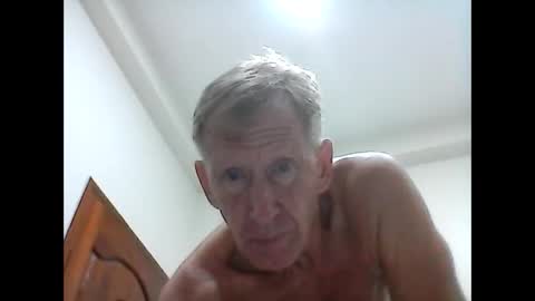 cutewhitebutt online show from 09.20.25