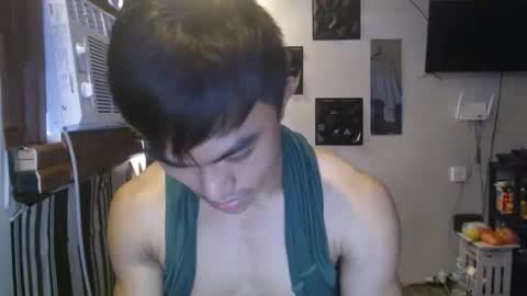 Snapshot of cutie_hunk69 chatting on 06.04.26 cutie_hunk69 online show from 06.04.26