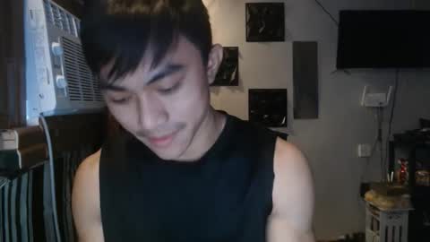 Snapshot of cutie_hunk69 chatting on 06.06.26 cutie_hunk69 online show from 06.06.26
