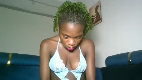 Snapshot of cutie_plush chatting on 07.21.26 cutieplush online show from 07.21.26