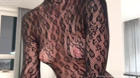 Snapshot of cutieeeeva chatting on 03.24.26 E online show from 03.24.26