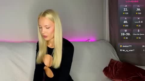 cutiefull_lion online show from 06.10.26