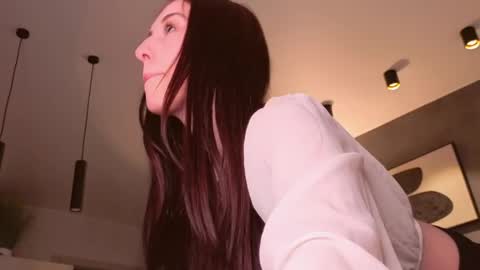 Snapshot of cutieleyla chatting on 05.18.26 cutieleyla online show from 05.18.26