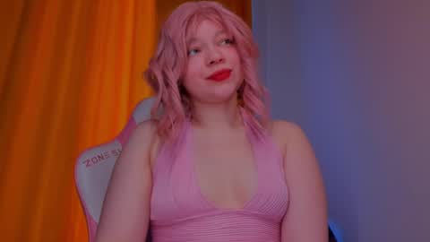 Snapshot of cutiesue chatting on 05.20.26 CutieSue online show from 05.20.26