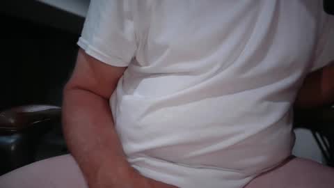Snapshot of cuuminpussy chatting on 06.11.26 cuuminpussy online show from 06.11.26