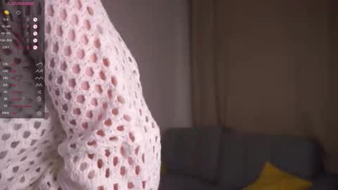 Snapshot of cweneharwick chatting on 01.17.26 Welcome in my room My name is Mila did you miss me lets play - check menu to have fun online show from 01.17.26