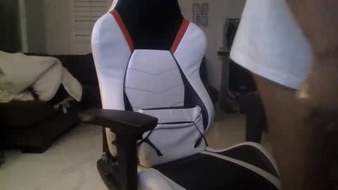 cxrlitos384092 online show from 12.21.25