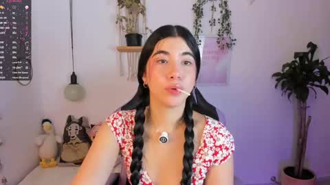 Snapshot of cyber_lizz chatting on 05.08.26 Liz online show from 05.08.26