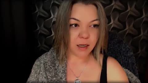 Snapshot of cyberdomme chatting on 02.05.25 Full time mean bitch. online show from 02.05.25