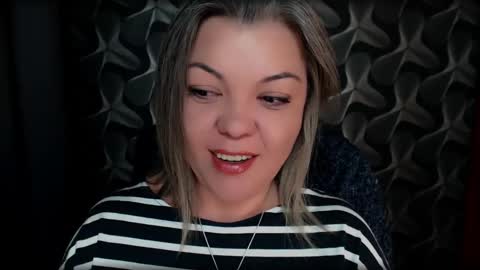 Snapshot of cyberdomme chatting on 03.10.25 Full time mean bitch. online show from 03.10.25