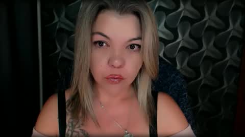 Snapshot of cyberdomme chatting on 09.20.25 Full time mean bitch. online show from 09.20.25