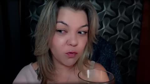 Snapshot of cyberdomme chatting on 11.22.25 Full time mean bitch. online show from 11.22.25