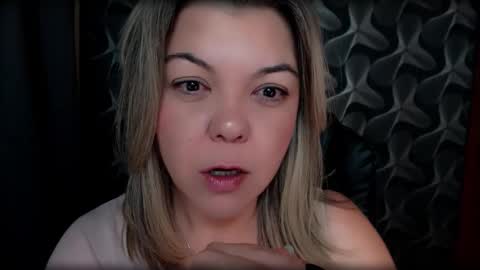 Snapshot of cyberdomme chatting on 11.23.25 Full time mean bitch. online show from 11.23.25