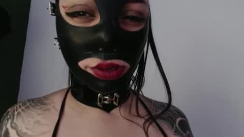 Snapshot of cyberleash chatting on 02.10.26 cyberleash online show from 02.10.26