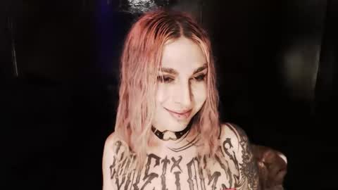 Nikki online show from 11.21.25