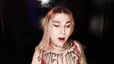 Nikki online show from 11.24.25