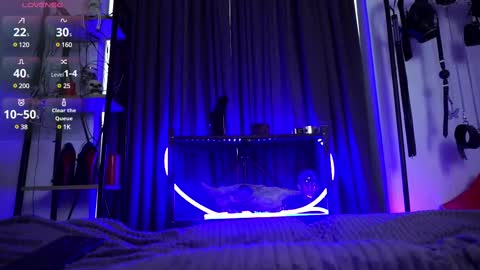 Snapshot of cyberxgoddess_ chatting on 02.11.25 Lily Goddess online show from 02.11.25