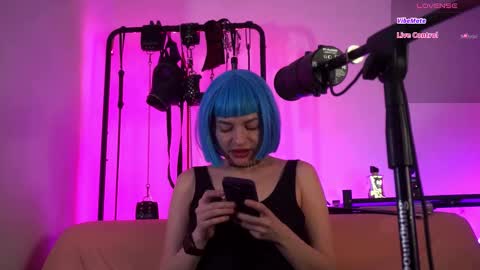 Snapshot of cyberxgoddess_ chatting on 03.12.26 Lily Goddess online show from 03.12.26