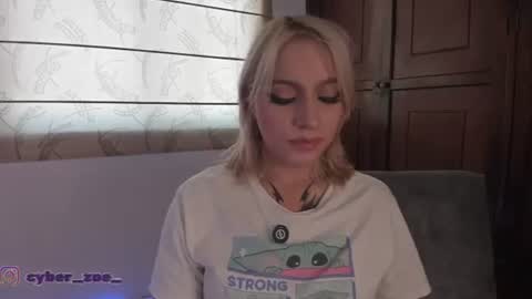  cyber zoe   online show from 07.15.26