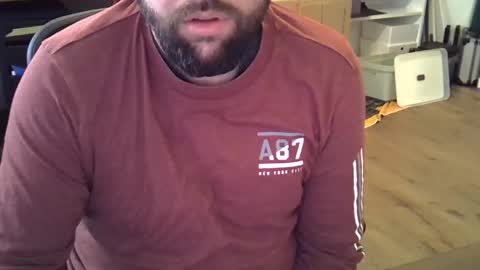 Snapshot of cyrsug chatting on 12.03.25 cyrsug online show from 12.03.25