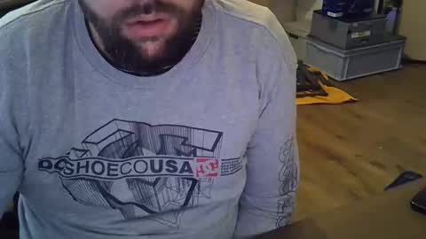 Snapshot of cyrsug chatting on 12.14.25 cyrsug online show from 12.14.25