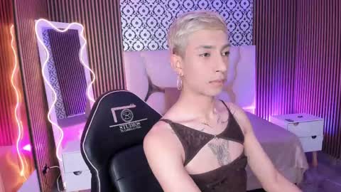 cyrus_tay online show from 05.04.26