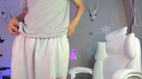 Snapshot of cyrusandgrase chatting on 02.07.26 cyrusandgrase online show from 02.07.26