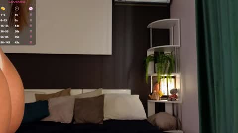 Isabella online show from 01.22.25