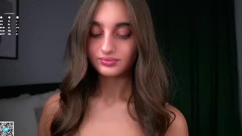 Isabella online show from 11.29.25