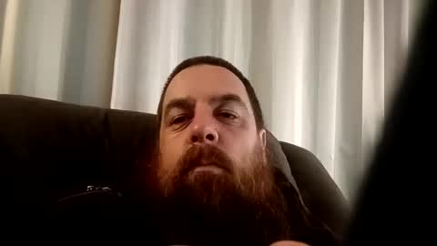 Snapshot of d1988 chatting on 11.25.25 D online show from 11.25.25