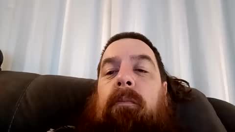 Snapshot of d1988 chatting on 12.04.25 D online show from 12.04.25