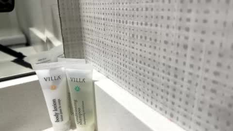 Snapshot of d3luluxx chatting on 12.19.25 d3luluxx online show from 12.19.25