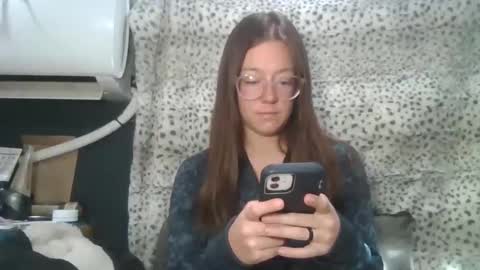 Snapshot of d3sert_moon chatting on 01.31.26 d3sert_moon online show from 01.31.26