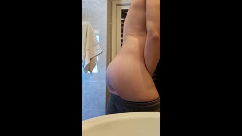 Snapshot of d833745 chatting on 05.20.26 d833745 online show from 05.20.26