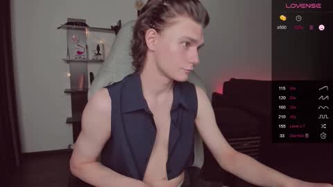 Snapshot of da_scin chatting on 11.18.25 Daren online show from 11.18.25