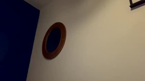 Snapshot of dabeibe chatting on 11.26.25 Jewbb online show from 11.26.25