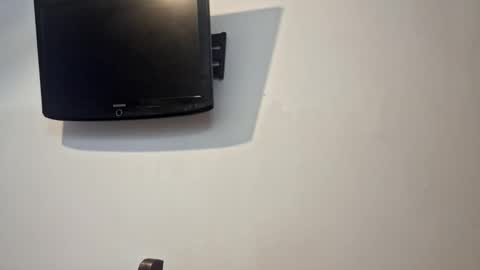 Snapshot of dabeibe chatting on 01.15.26 Jewbb online show from 01.15.26