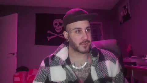 Snapshot of dabirdfree chatting on 02.07.25 Destroyer online show from 02.07.25