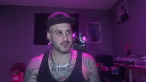 Snapshot of dabirdfree chatting on 02.09.25 Destroyer online show from 02.09.25