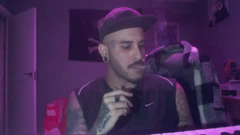 Snapshot of dabirdfree chatting on 10.08.25 Destroyer online show from 10.08.25