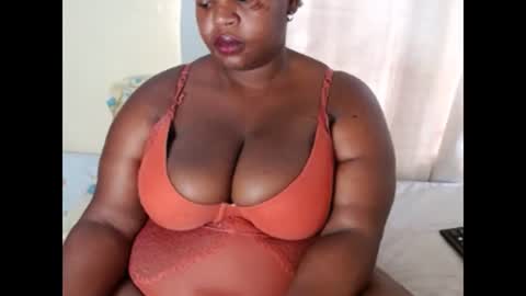 dackchoc21 online show from 11.18.25