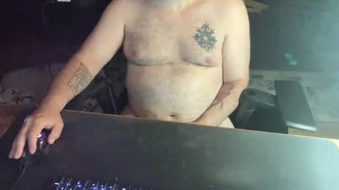 Snapshot of dadbodfatrod chatting on 09.13.25 Daddy online show from 09.13.25