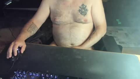 Snapshot of dadbodfatrod chatting on 09.14.25 Daddy online show from 09.14.25